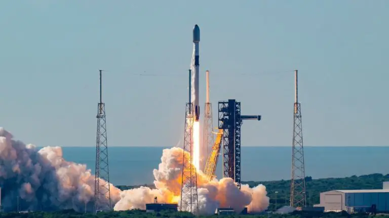 Elon Musk Believes He Might Be Dead Before Humans Settle on Mars, Here