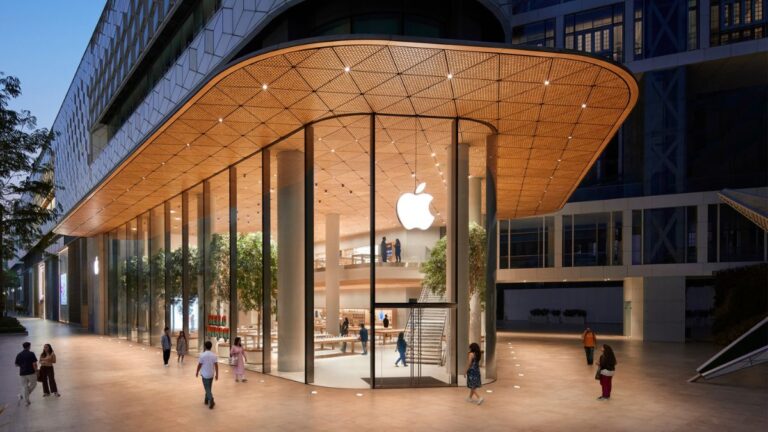 Apple Said to Ramp Up Hiring Ahead of Plans to Begn iPad, MacBook and AirPods Manufacturing in India