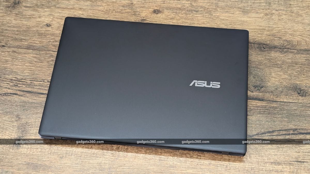 Asus Gaming V16 Review: Strong Battery, Mid-Range Performance