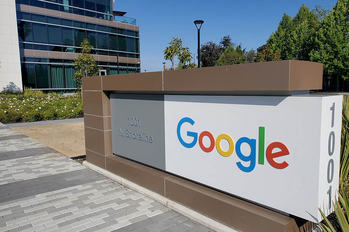 Google Says Deep AI Investments Powering Ad Sales, Soothing Anxious Investors