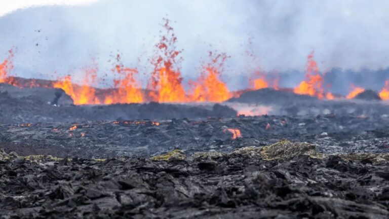Lava Breaches Grindavík