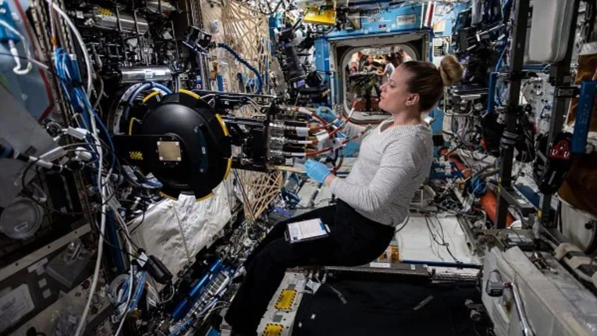 NASA Studies Flame and Combustion in Space to Understand Effect of Microgravity