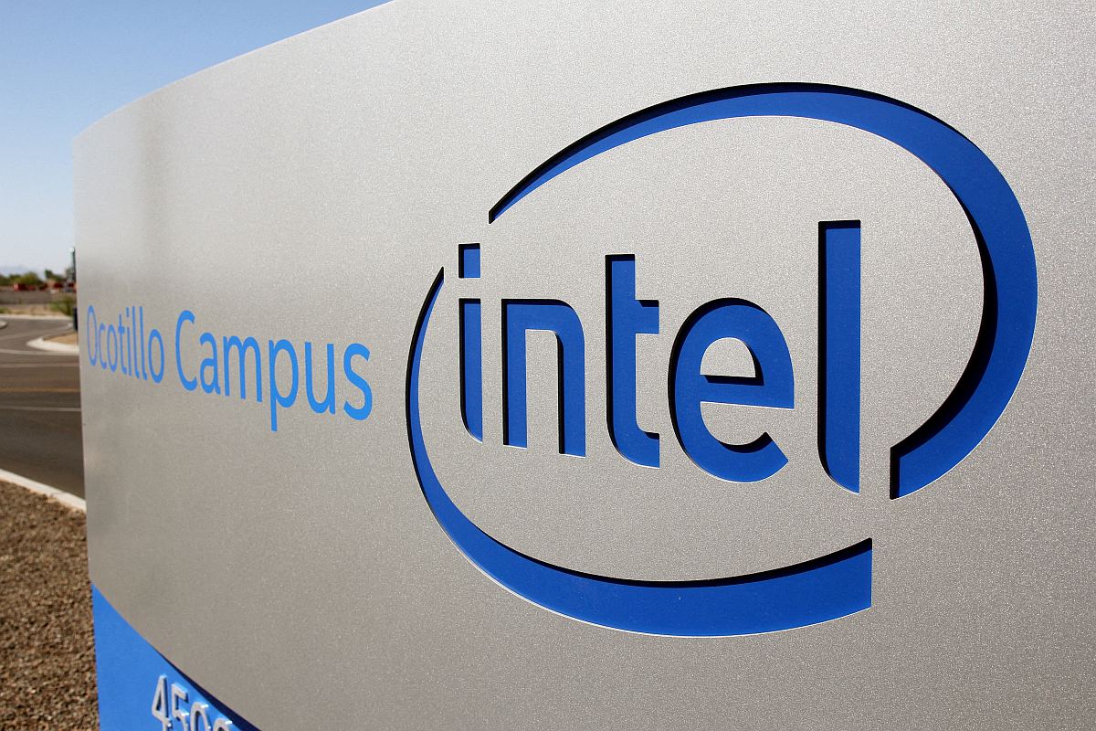 Intel CEO Lip-Bu Tan Flattens Leadership Structure, Names New AI Chief, Memo Says