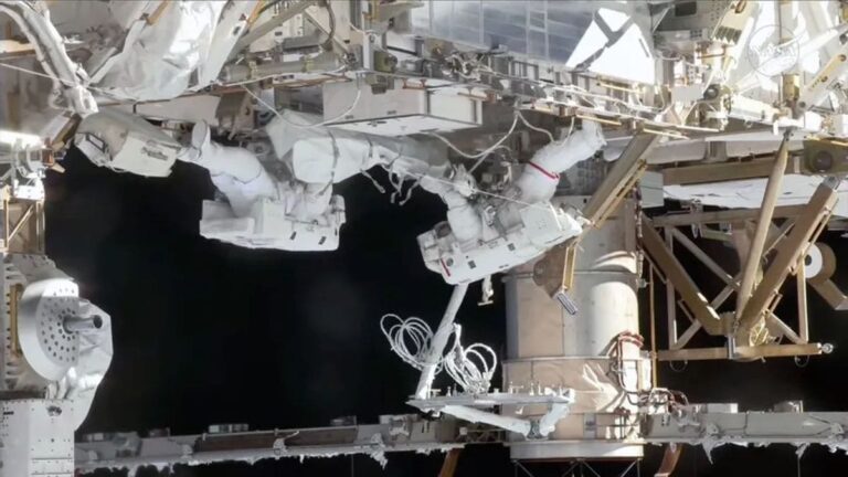 NASA’s McClain, Ayers Wrap Up All-Female Spacewalk to Power Up ISS