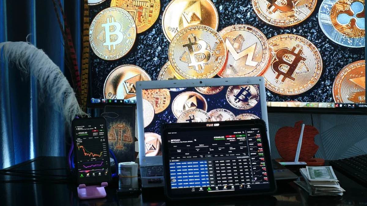 Bitcoin Trades Close to $95,000, Majority Altcoins See Price Reduction as Market Consolidates