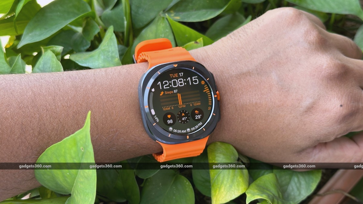 Samsung Galaxy Watch Ultra Gets One UI 8 Watch Update With Wear OS 6 Features