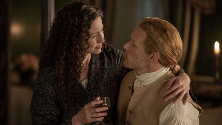 Jamie and Claire embrace in Outlander season 7
