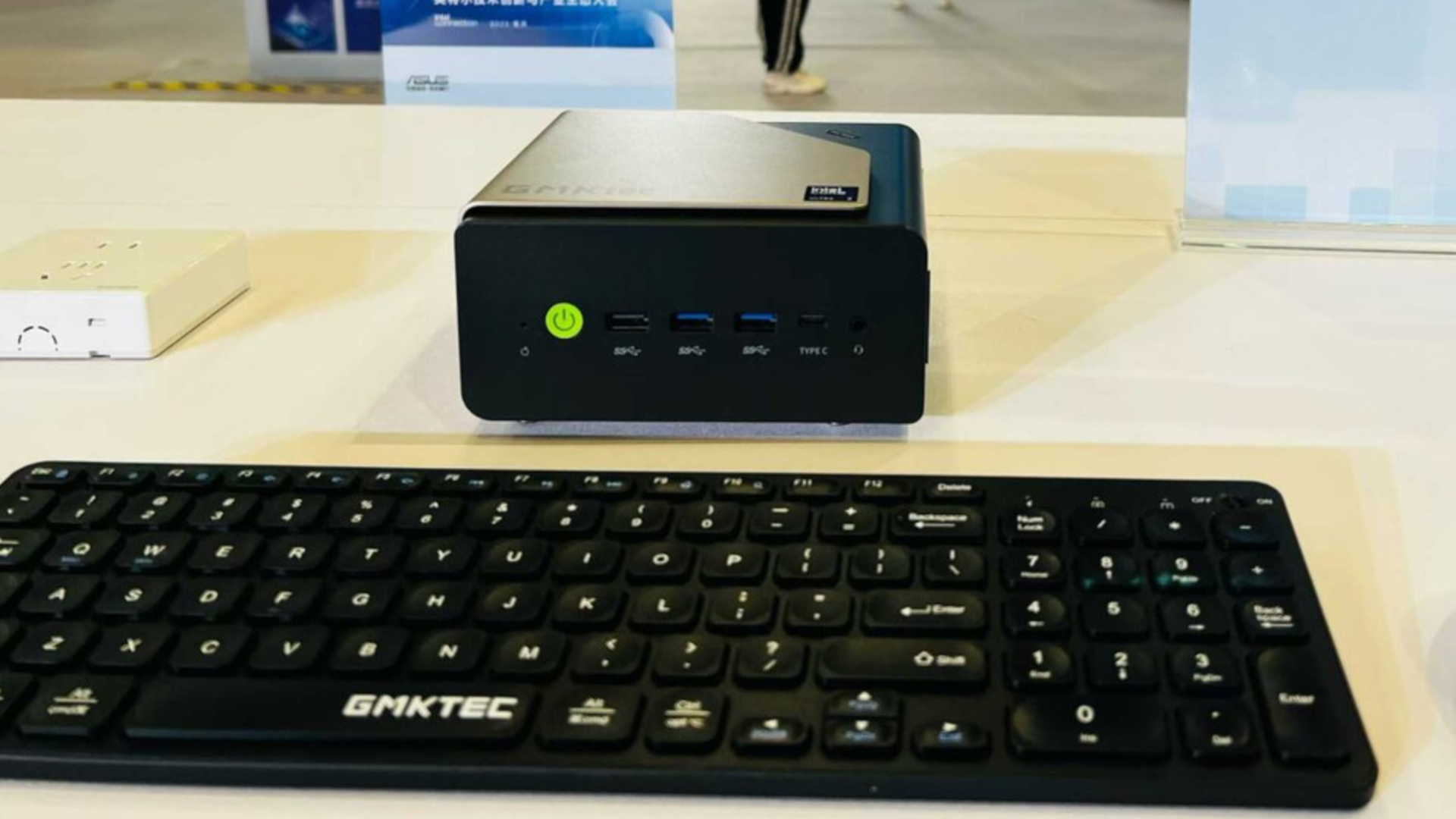 GMKtec EVO-T2 mini PC