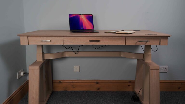 Eureka Ergonomic Ark EL Executive Standing Desk review