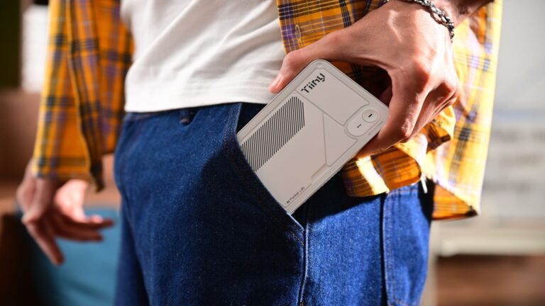 Tiiny AI Pocket Lab