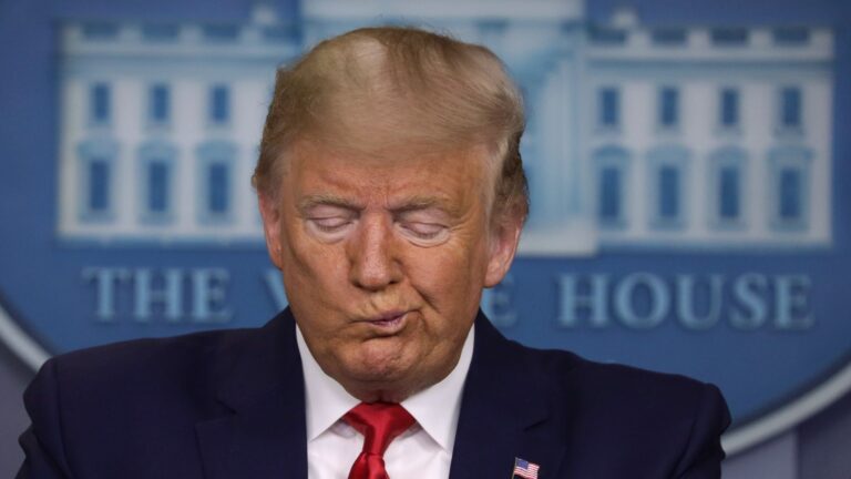 Trump's push to overrule AI regulation falters as Republicans split