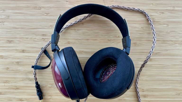 FiiO FT13 wired headphones review: closed-back over-ears that fill a tiny gap in a stacked product lineup.