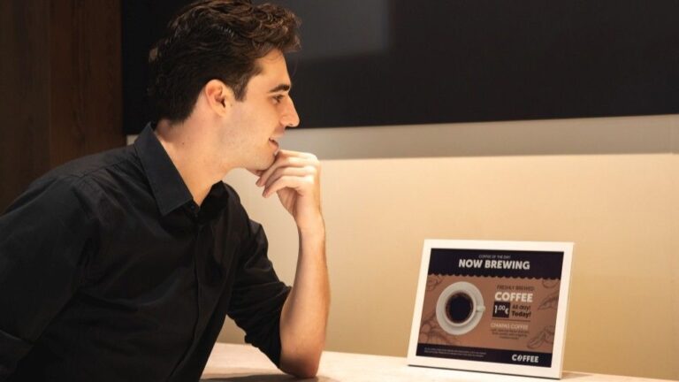 Samsung is making its next e-paper display from plankton — yes, really!