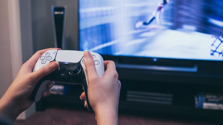 Sony really, really, wants PS4 players to switch to the PS5 — 'Now's the perfect time to upgrade your PS5 console'