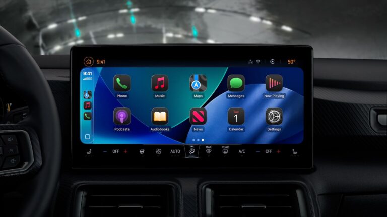 Apple CarPlay Dark Mode