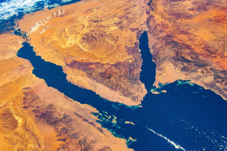 Title: Meta’s massive undersea cable project has been put on hold by regional hostilities – 2Africa Pearls project suffers another setback