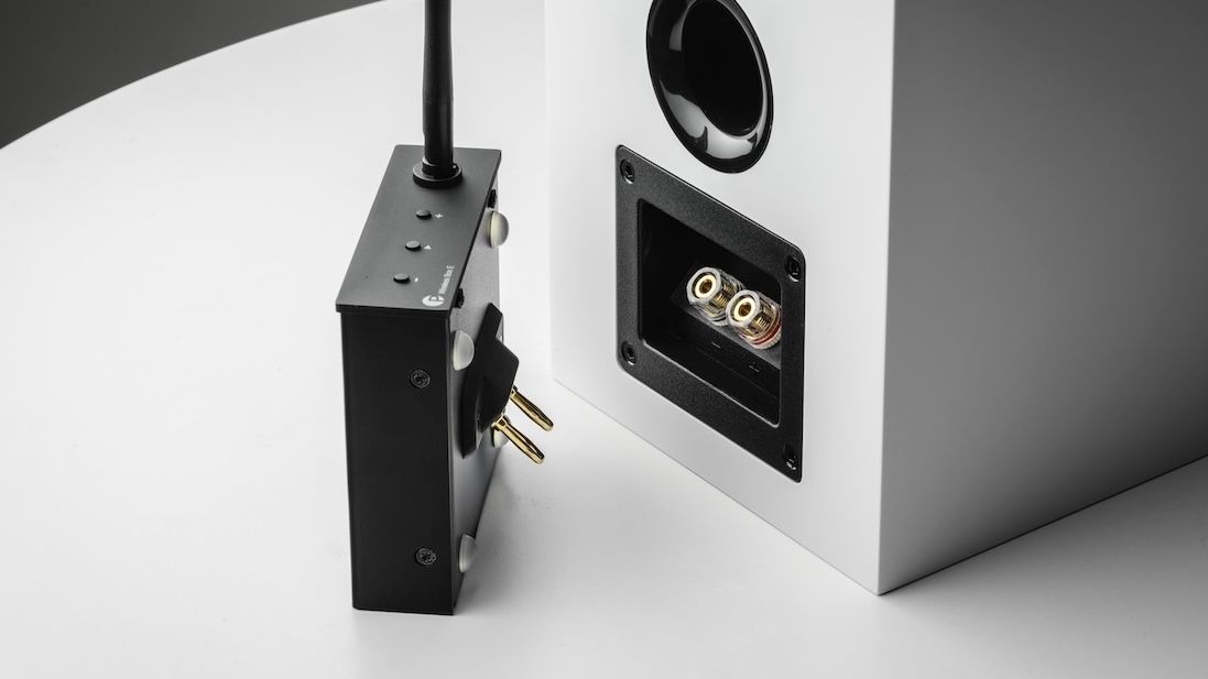 The Pro-Jet Stream Box E next to a speaker.