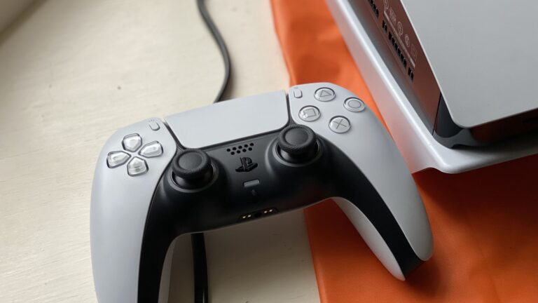 Sony clarifies ongoing PlayStation DRM issue, confirms digital games require a 'one-time online check' to authenticate licenses, but players won't experience any issues beyond that