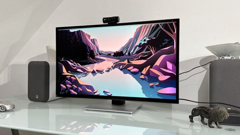 Acer ProCreator PE320QXT 6K touchscreen monitor review
