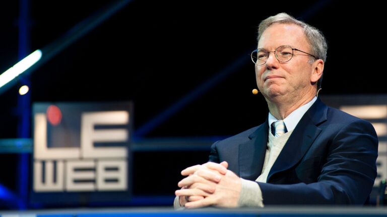 'Learn to read the room': ex-Google CEO Eric Schmidt is the latest commencement speaker to get booed for mentioning AI