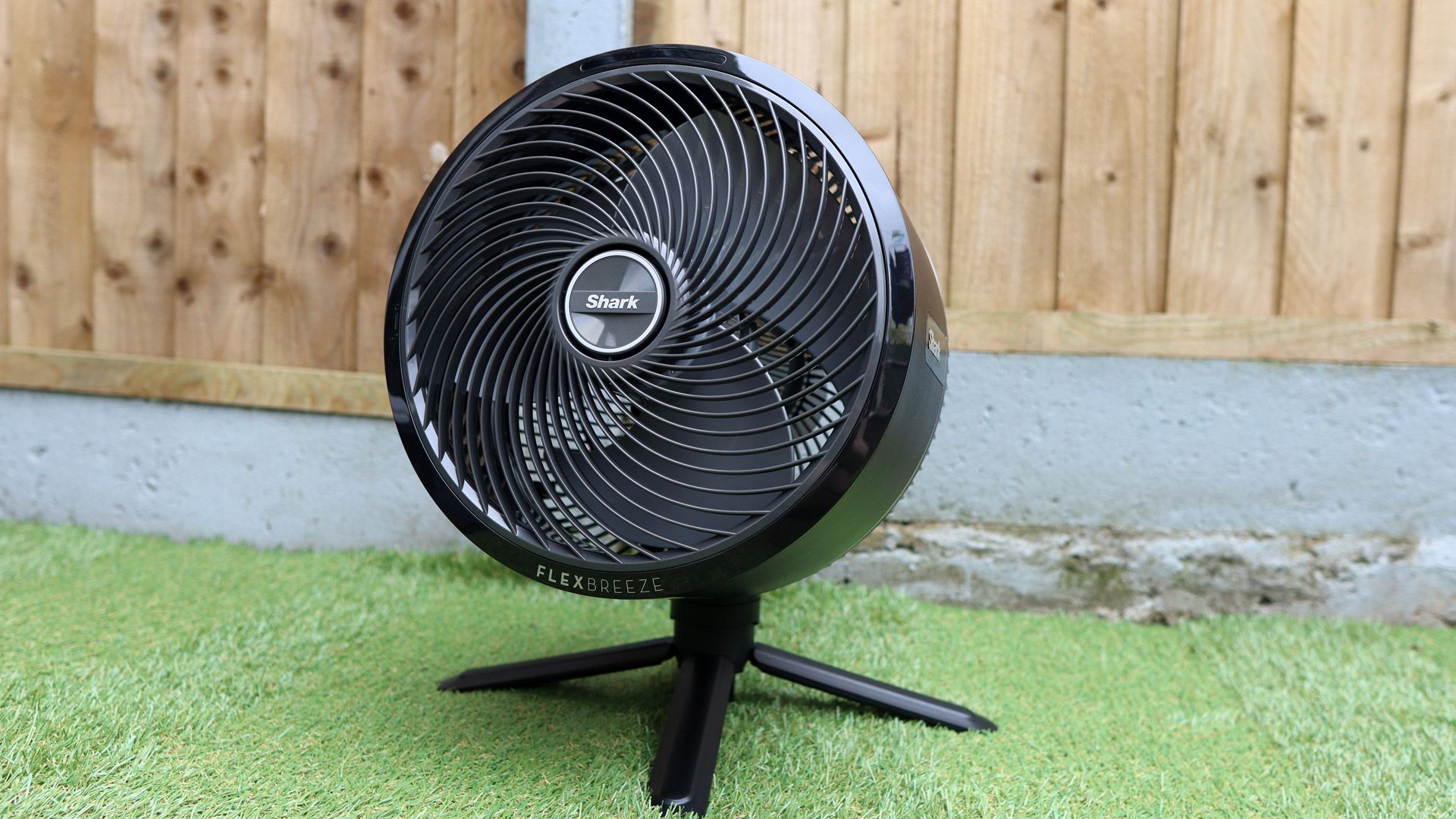 Amazon has slashed up to 37% off top-rated fans from the likes of Dyson, Shark, and Dreo — in time for the heatwave this weekend