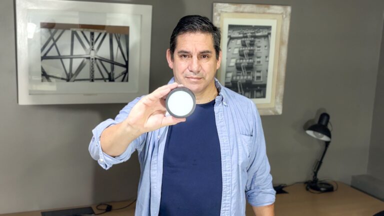 Lightmark founder and inventor Daniel Oblitas Garafulic