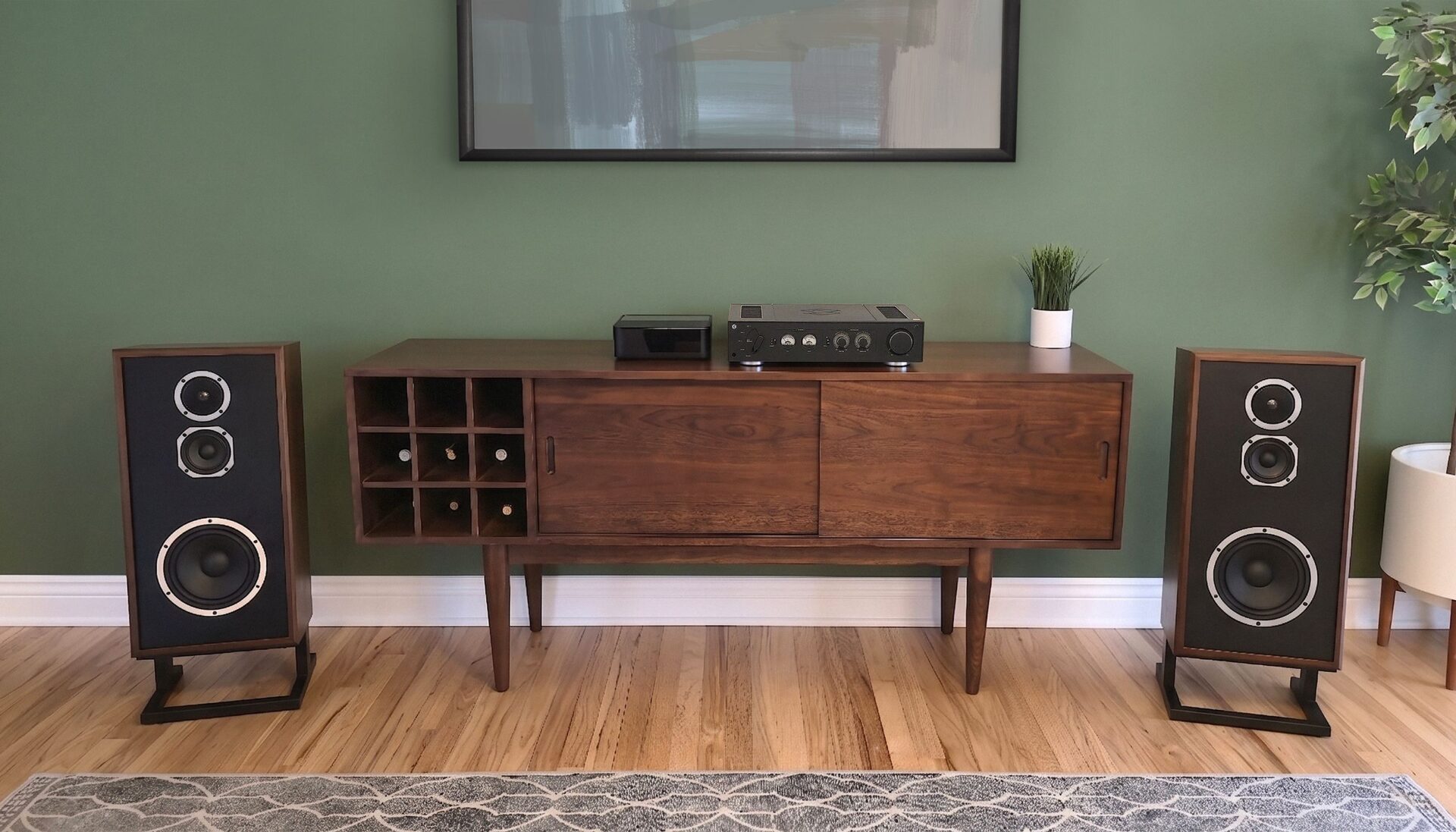 'Finally, heritage-look speakers without the elite asking fee': KLH's Model Four floorstanders come with a decidedly retro 1970s price — and I want them