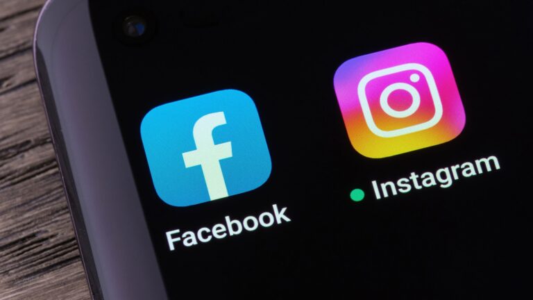 The Facebook app is down for many — here's what we know about the outage