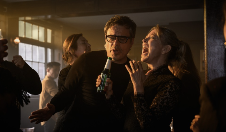 Nicola Walker and Jemaine Clement singing into a beer bottle in Alice and Steve.