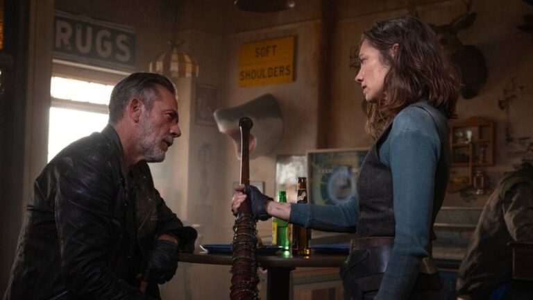 Jeffrey Dean Morgan as Negan and Lauren Cohan as Maggie in The walking Dead: Dead City season 3