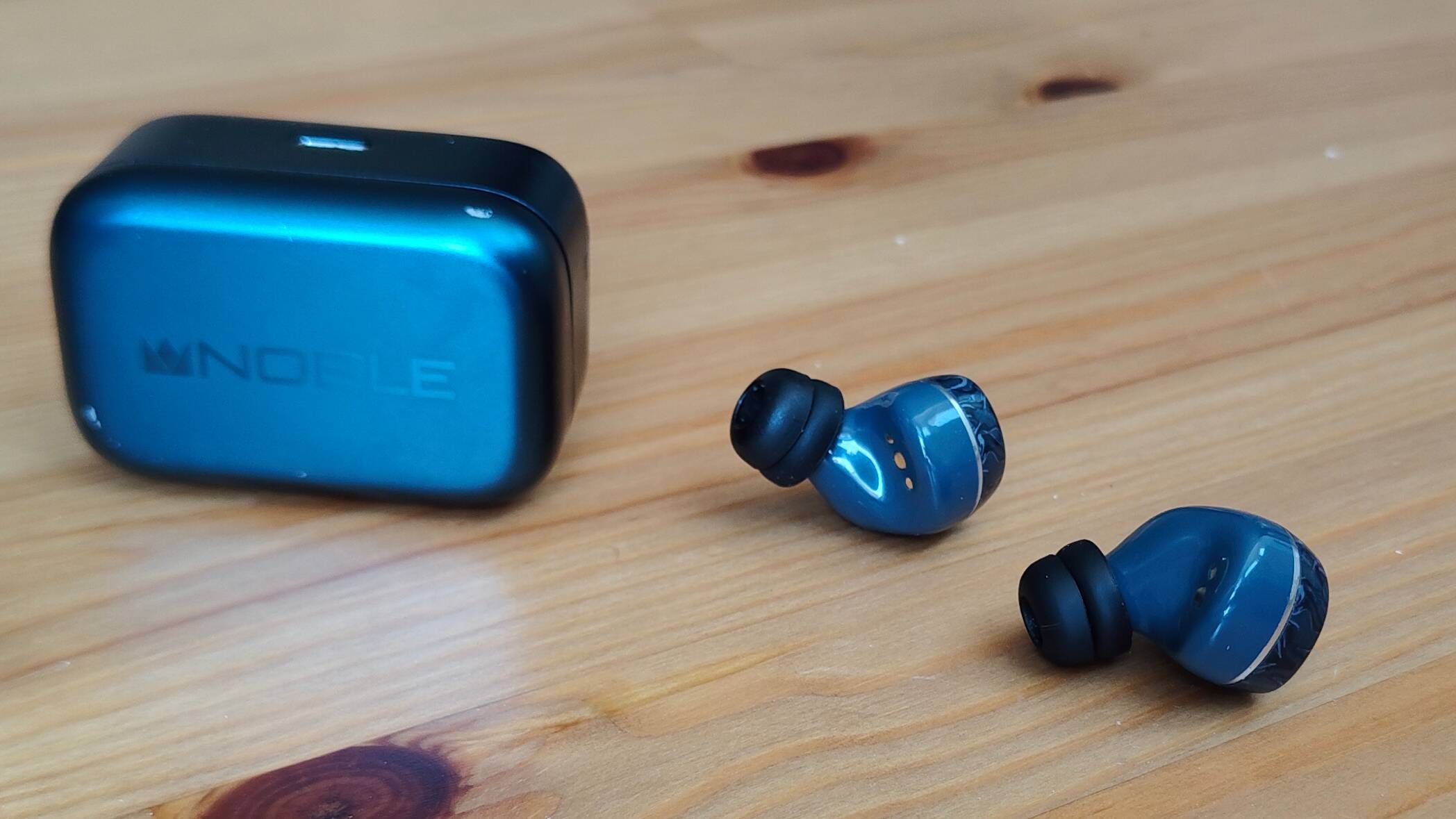 Noble Osprey review: imperfect audiophile earbuds