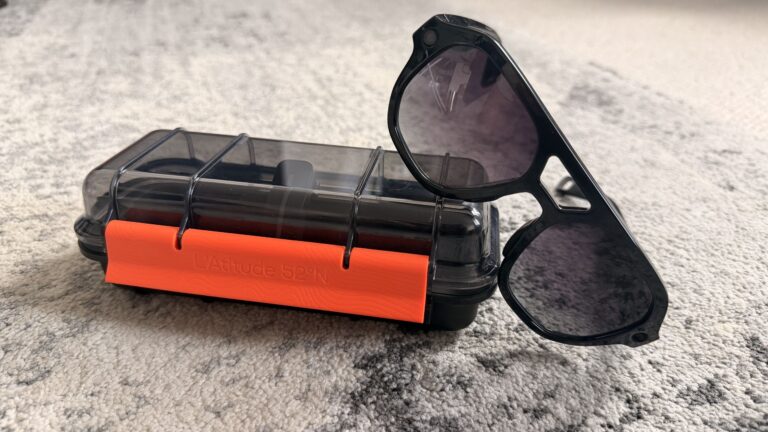 I wore these obnoxious, travel-focused smart glasses for a week on vacation and learned more than I’d bargained for about the stony steps of Santorini