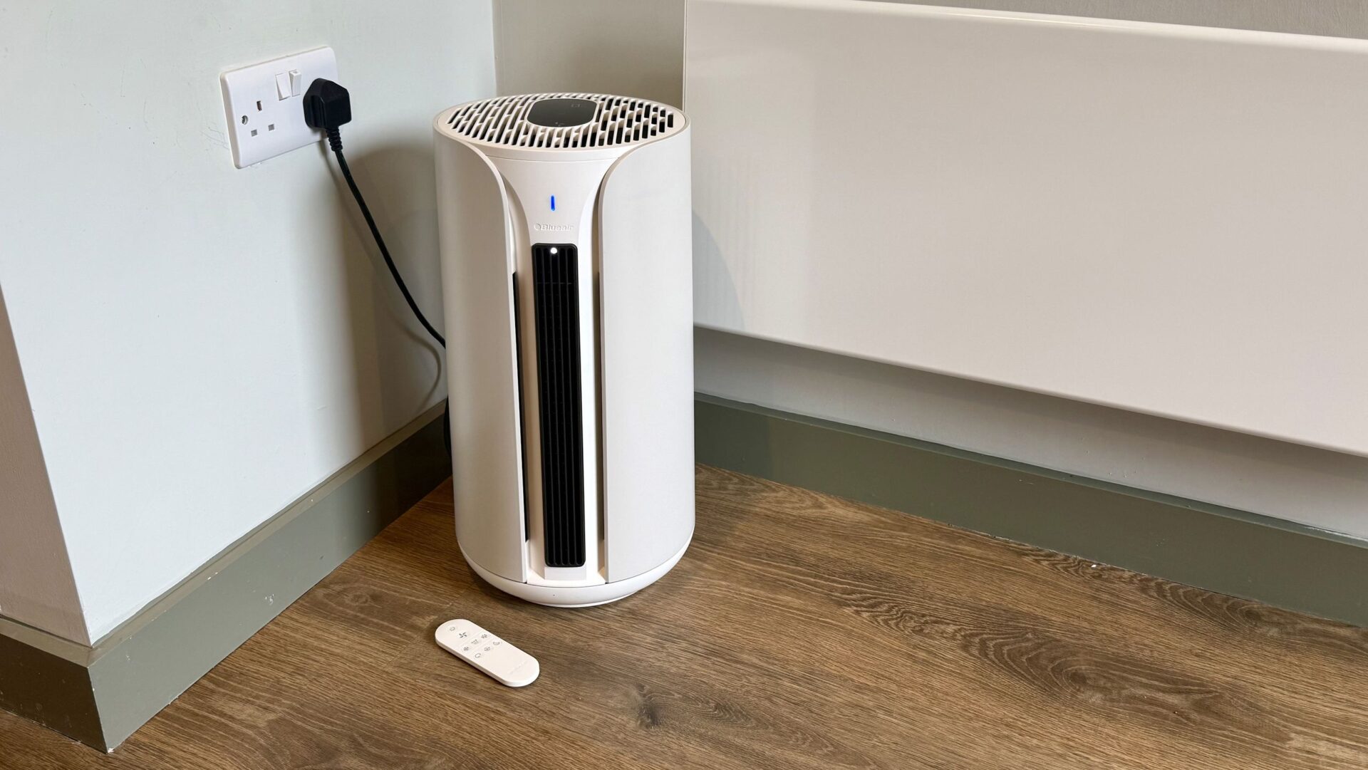 ‘It was a literal breath of fresh air’ — I reviewed Blueair’s T10i air purifier and found a smart solution for year round comfort, whether you’re sweating through a heatwave or shivering during a cold snap