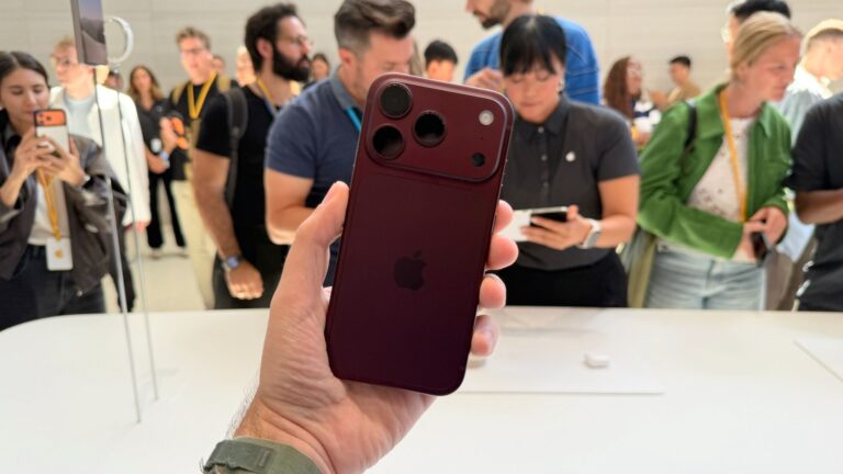 I just tried the iPhone 18 Pro — and Apple gave me two surprisingly good reasons to upgrade