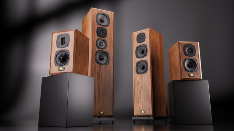 I didn't know British speaker maker Castle, but its new 70s-inspired stereo speakers look really cool — and I'm intrigued by the unusual driver layout on one model
