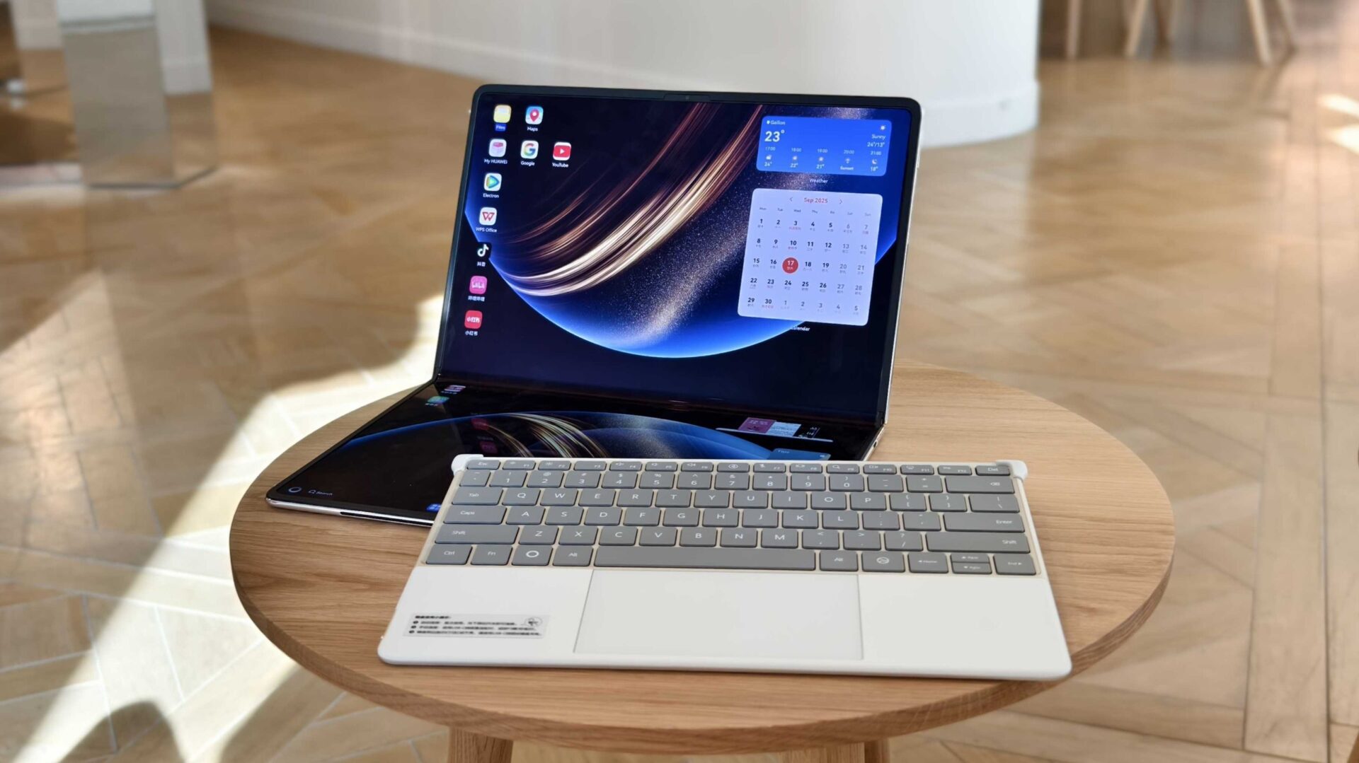 As Apple joins the fold, but laptops keep sitting out the party