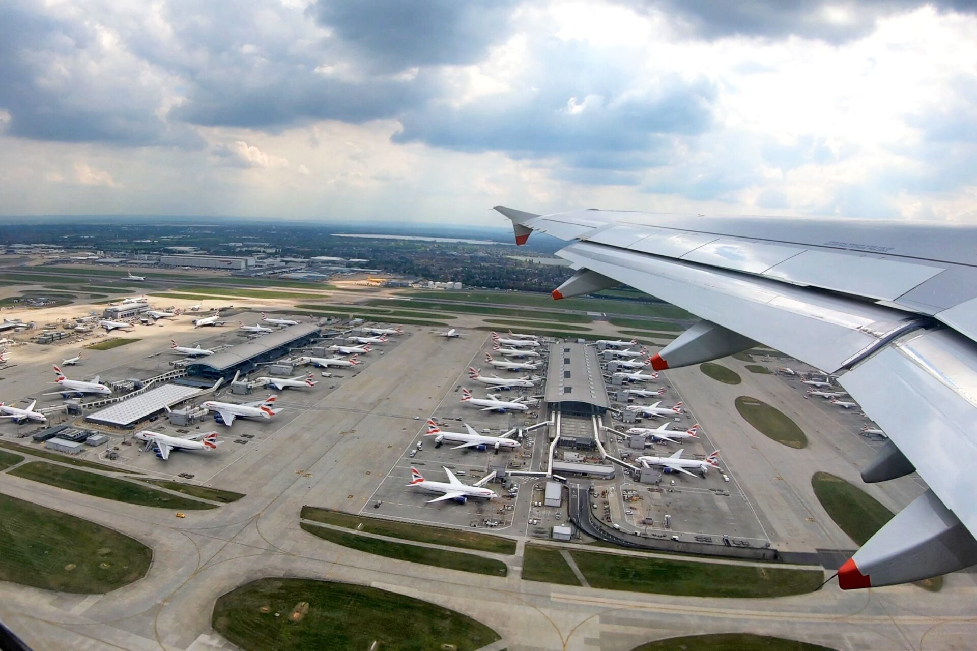 'Unknown defect' grounded 2,000 UK flights in travel chaos