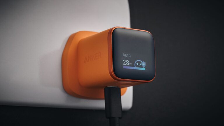 Anker Nano 45W Smart Display Charger review: a quirky and compact charging companion