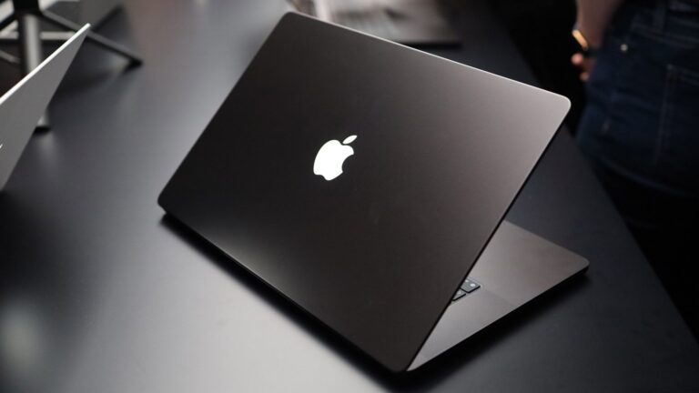 Apple Touchscreen MacBook Pro HANDS ON