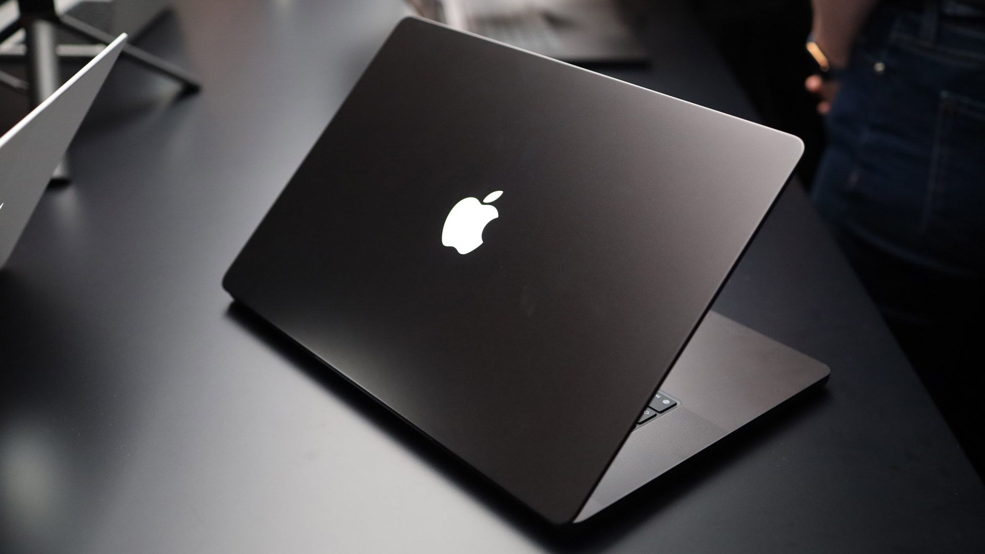 Apple Touchscreen MacBook Pro HANDS ON